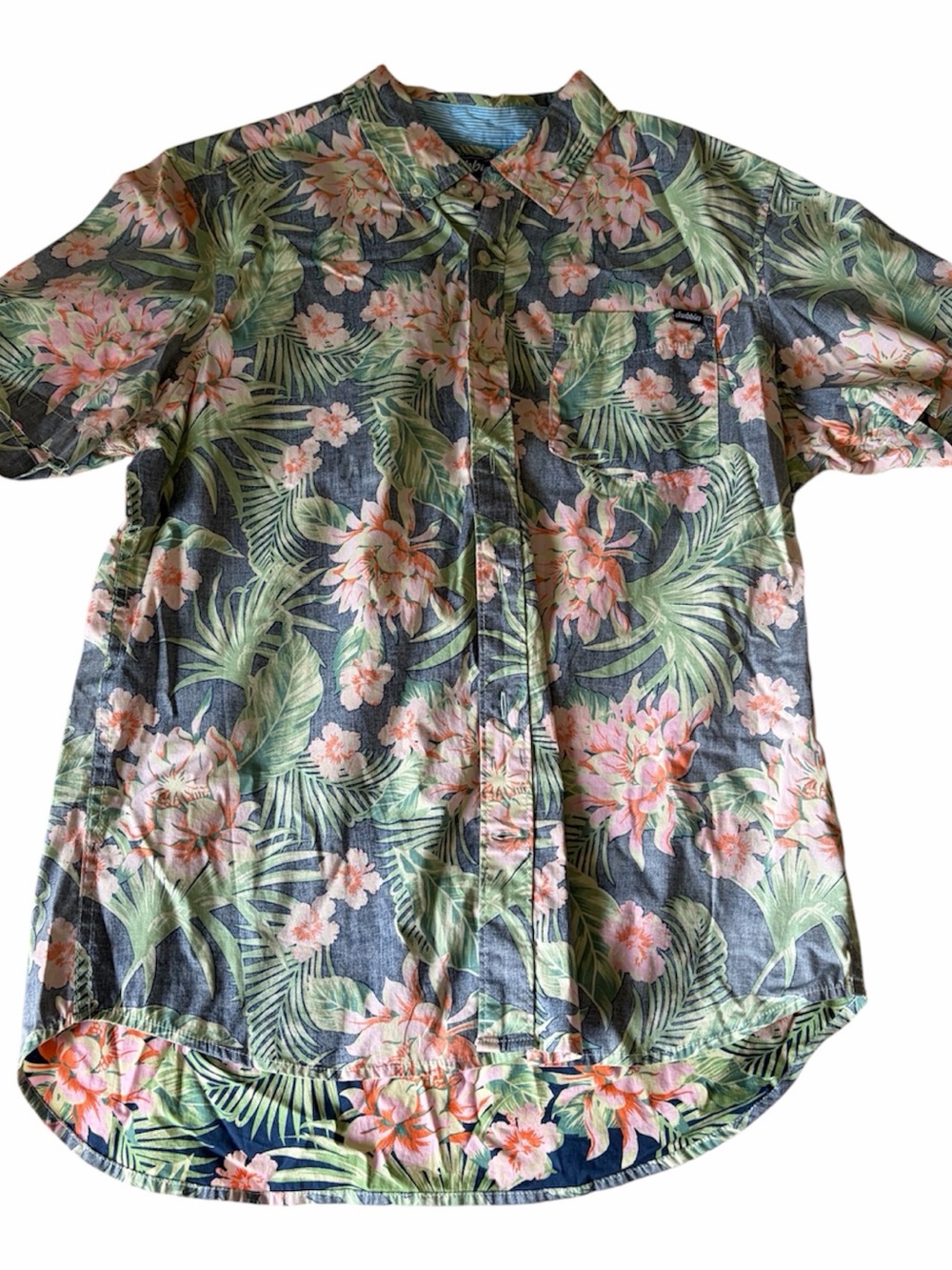 Chubbie’s Friday Shirt - Picture 3 of 7